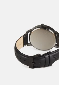 Pier One Prix Exclusifs Montre montres et bijoux boucle ardillon homme -VêtementsElite Boutique 35da7c28c75e4a199ccf9cd4661fa2d5