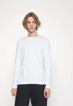 Pier One Prix Gelé 5 PACK - T-shirt à manches longues t-shirts & polos col rond homme 15 Pier One Prix Gelé 5 PACK - T-shirt à manches longues t-shirts & polos col rond homme -VêtementsElite Boutique 35e6a6a0132b4b5ab0370f06f6607006