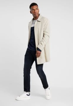 Pier One Prix Gelé T-shirt à manches longues t-shirts & polos col rond homme -VêtementsElite Boutique 368915e888ab4561b1d09f9cf413b7ec