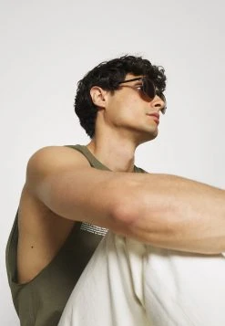 Pier One 3 PACK - Débardeur Prix De Lancement t-shirts col rond homme -VêtementsElite Boutique 3751c326100e49efbac9bf939e4cffbb