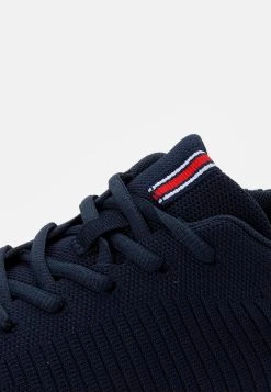 Authentique 100% Pier One Baskets basses sneakers rond homme -VêtementsElite Boutique 37c45b42f10642a386d3ce252f2b7807