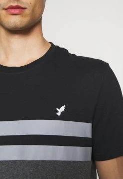 Authentique 100% Pier One T-shirt imprimé t-shirts col rond homme -VêtementsElite Boutique 382016cd9efa468aa27a2a4c8bdd5c86