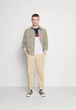 Pier One qualité absolue T-shirt imprimé t-shirts col rond homme 11 Pier One qualité absolue T-shirt imprimé t-shirts col rond homme -VêtementsElite Boutique 39b08746a46f4118b734083691b333ee