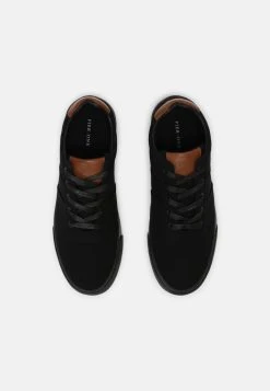 Pier One UNISEX - Baskets basses Prix Bradés sneakers rond -VêtementsElite Boutique 3ea015cce91e4b2d8792edcfd0e67cfb