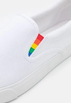 Pier One Discount En Ligne UNISEX - Baskets basses mocassins et loafers rond 13 Pier One Discount En Ligne UNISEX - Baskets basses mocassins et loafers rond -VêtementsElite Boutique 3eee1c642c074e70bd4dc8636b54dbe3