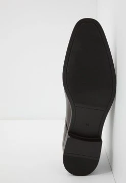 Un Tarif Préférentiel Pier One Derbies & Richelieus derbies et richelieus carré homme -VêtementsElite Boutique 3f18f5bfd89149d28ad24c27cb9eac0a