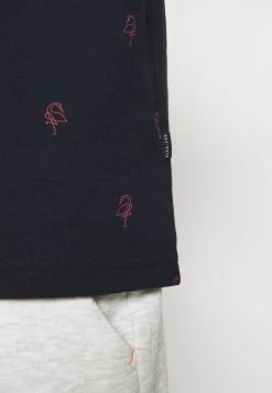 Prix Avantageux Pier One T-shirt imprimé t-shirts col rond homme 14 Prix Avantageux Pier One T-shirt imprimé t-shirts col rond homme -VêtementsElite Boutique 3f707bb0ead1442886f58c4a4bb70413