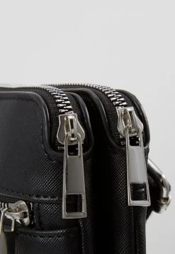 Qualité Supérieure Pier One Sac bandoulière sacs fermeture éclair homme -VêtementsElite Boutique 40b3f49abb47459db8529933fdca14a2