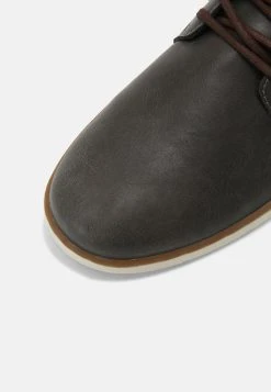 Prix Imbattable Pier One Baskets basses sneakers rond homme -VêtementsElite Boutique 4190c7550c2e4c27b831f576211cb8d6