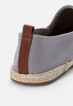 Pier One Meilleure qualité RENA ESPADRILLE UNISEX - Espadrilles chaussures basses rond -VêtementsElite Boutique 42d2421a7d9a4236aff6d97b980fd1f5