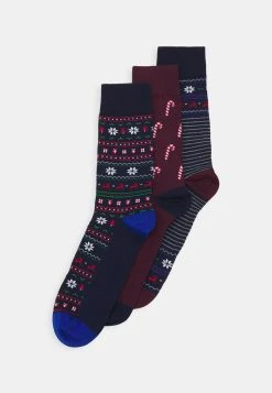 Pier One XMAS GIFT BOX 3 PACK - Chaussettes Prix Gelé sous-vêtements & chaussettes à pois homme -VêtementsElite Boutique 43ef96180f1f4cde8bf712b75f0eca23 3