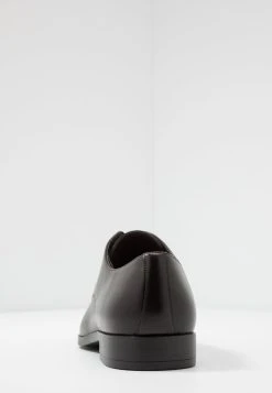 Un Tarif Préférentiel Pier One Derbies & Richelieus derbies et richelieus carré homme -VêtementsElite Boutique 442be11ec34840eb8fc0fb42ed4b23a3