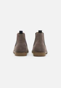 Pier One Un Tarif Préférentiel Bottines bottes rond homme 10 Pier One Un Tarif Préférentiel Bottines bottes rond homme -VêtementsElite Boutique 44848f2e21024aee94f113de6bed4c9b