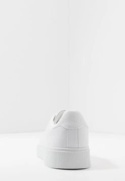 Pier One Bas Prix Baskets basses baskets & sneakers rond homme 12 Pier One Bas Prix Baskets basses baskets & sneakers rond homme -VêtementsElite Boutique 48c43c61522a4c329c193ce3bf5d45ea