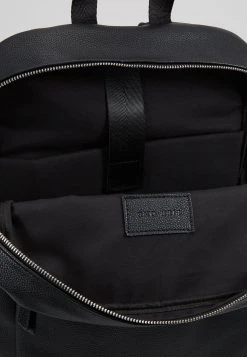 Pier One UNISEX - Sac à dos Rabais sacs poche pour pc portable 15 pouces -VêtementsElite Boutique 49d93b724c9c4ce9b13772c68ef81a3a