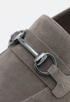 Pier One Prix Légers Mocassins chaussures de ville carré homme -VêtementsElite Boutique 4b382e05be2b43eeb36ae982039504e1