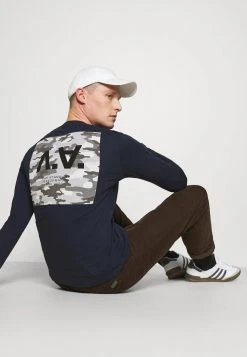 Pier One T-shirt à manches longues Soldes En Ligne t-shirts col rond homme -VêtementsElite Boutique 4c59b2030194403688ec5e742e103262