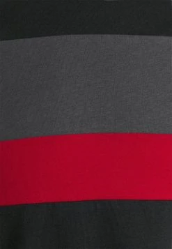 Pier One T-shirt basique Prix Bradés t-shirts col rond homme 17 Pier One T-shirt basique Prix Bradés t-shirts col rond homme -VêtementsElite Boutique 4cf7a8fdb2664e83a889d11ab6482f53