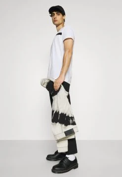 Pier One Prix Incroyables T-shirt imprimé t-shirts col rond homme -VêtementsElite Boutique 4d5f7bd3ca584e12abfd3ae035b103df