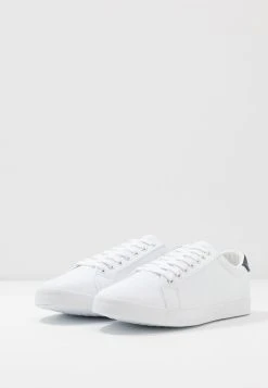 Pier One Qualité Supérieure Baskets basses sneakers rond homme -VêtementsElite Boutique 4eacb9610d8f46729ab34d928ecaf995