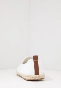 Pier One Qualité Garantie RENA ESPADRILLE UNISEX - Espadrilles chaussures basses rond 18 Pier One Qualité Garantie RENA ESPADRILLE UNISEX - Espadrilles chaussures basses rond -VêtementsElite Boutique 4f1c7dae0cbb47efaca02a71fb79d125