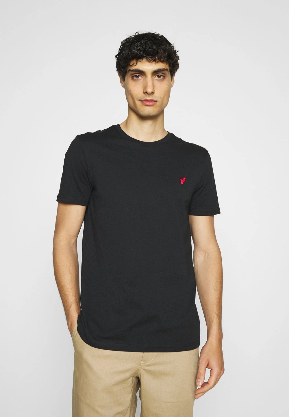 Pier One 3 PACK - T-shirt basique Haute Qualité t-shirts col rond homme 4 Pier One 3 PACK - T-shirt basique Haute Qualité t-shirts col rond homme – Image 2