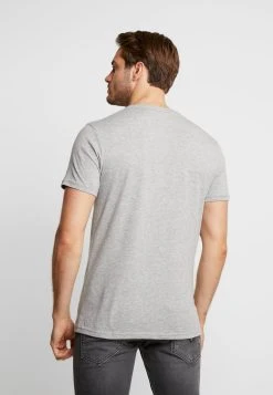 Pier One Prix Préférentiel T-shirt imprimé t-shirts & polos col rond homme -VêtementsElite Boutique 5236cdf3400946df9cd42154432fd434