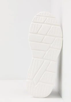 Pier One Baskets montantes Discount En Ligne baskets & sneakers rond homme -VêtementsElite Boutique 52b5e07059e148baa03e0194b33ba8c5