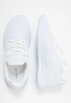 Pier One UNISEX - Baskets basses Prix Refroidis sneakers rond homme 10 Pier One UNISEX - Baskets basses Prix Refroidis sneakers rond homme -VêtementsElite Boutique 52e4e345d95f4bc3af5c526b2fb960e5