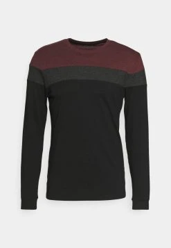 Promos Pier One T-shirt à manches longues t-shirts & polos col rond homme -VêtementsElite Boutique 55638a1ead054b259ba7f4353fbb4664