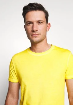 Qualité Fiable Pier One 3 PACK - T-shirt basique t-shirts col rond homme -VêtementsElite Boutique 55fa2367b2d349f2ad7c96d7163a801b