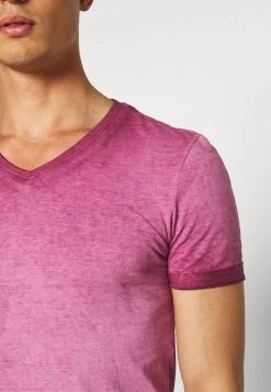 Pier One Qualité garantie 100% T-shirt basique t-shirts col en v homme -VêtementsElite Boutique 5c1cda749d644970bfb91809737b44f2