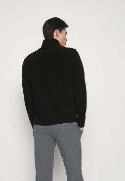 Pier One Prix Acceptable LOUNGE POLAR FLEECE - Haut de pyjama pyjamas col camionneur homme -VêtementsElite Boutique 5c21e97ca7434c2c9146dd011a81ccb0