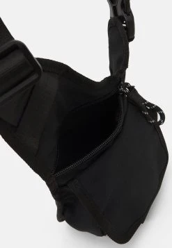 Pier One Rabais UNISEX - Sac bandoulière sacs et bagages fermeture à clip -VêtementsElite Boutique 5da9a05a6c19464ba74432ef55ebc801