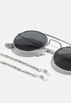 Pier One Prix Préférentiel CHAIN UNISEX SET - Lunettes de soleil ronde 7 Pier One Prix Préférentiel CHAIN UNISEX SET - Lunettes de soleil ronde -VêtementsElite Boutique 5de99140663d4161b82218acd548aa6d