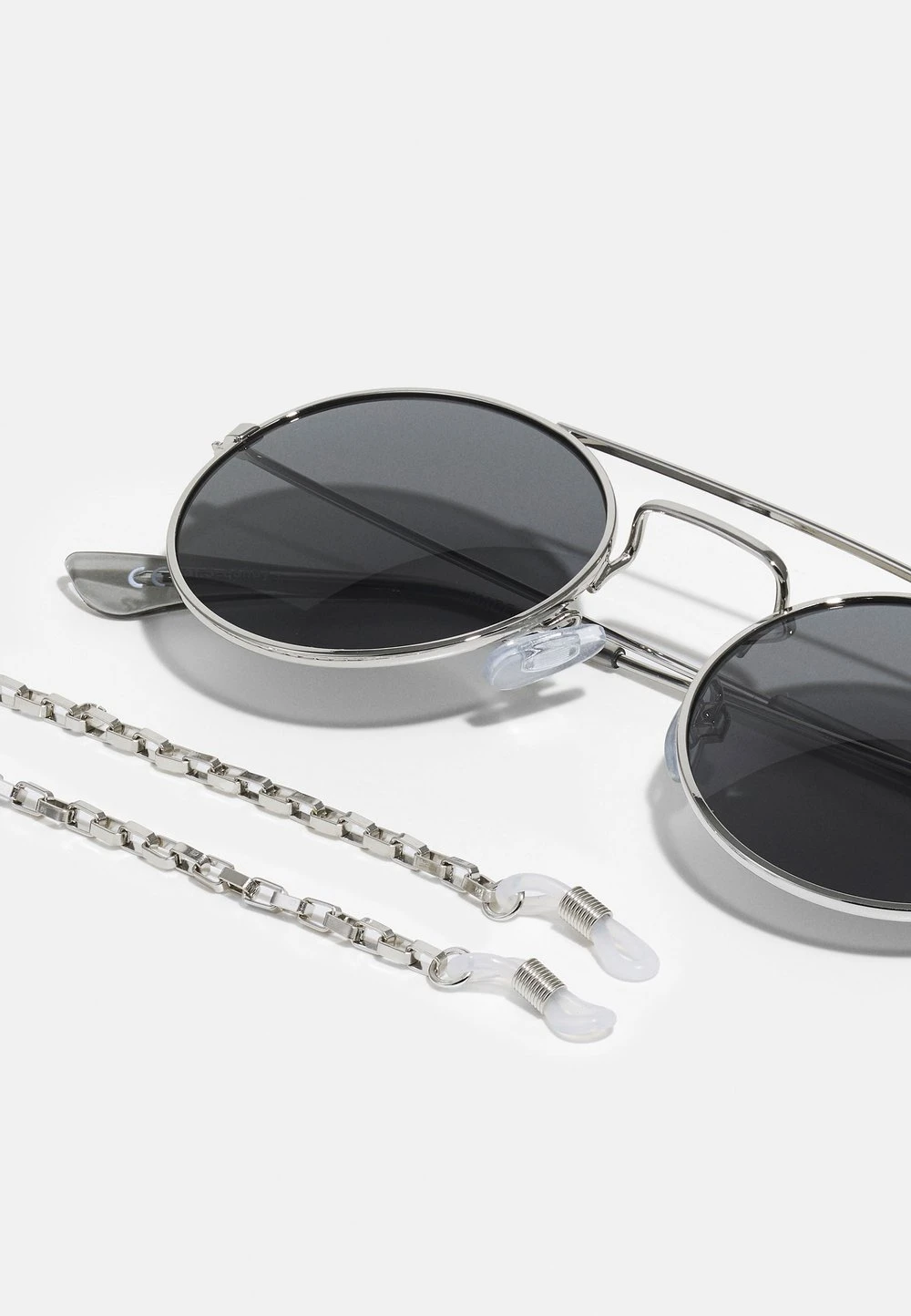 Pier One Prix Préférentiel CHAIN UNISEX SET - Lunettes de soleil ronde 5 Pier One Prix Préférentiel CHAIN UNISEX SET - Lunettes de soleil ronde – Image 3