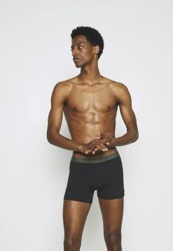 Pier One Prix Refroidis 5 PACK - Shorty sous-vêtements normale homme -VêtementsElite Boutique 5e7159ba2bd84d5c93be87e63c8dbf66