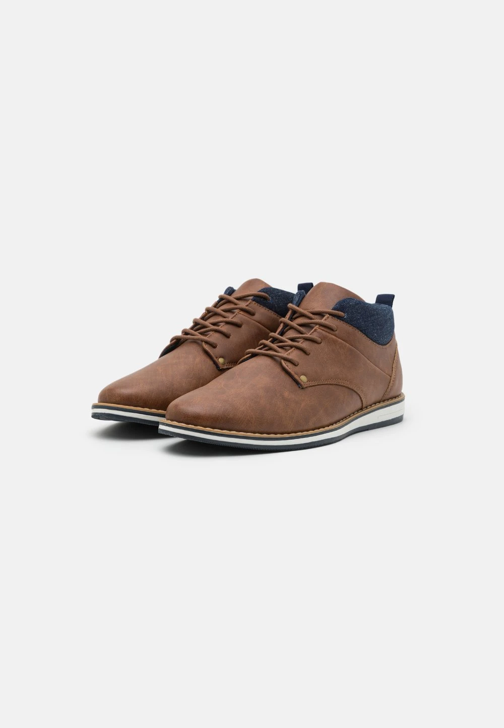 Pier One Prix Ourlé Chaussures à lacets derbies, richelieus & chaussures bateau rond homme 4 Pier One Prix Ourlé Chaussures à lacets derbies, richelieus & chaussures bateau rond homme – Image 2