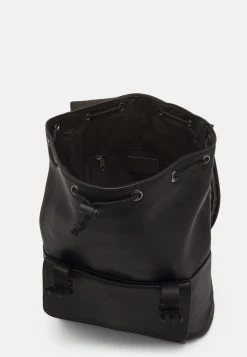 Pier One UNISEX - Sac à dos Prix Sacrifiés sacs et bagages compartiment pour téléphone portable -VêtementsElite Boutique 5f27933b129045e8bd6b3b078684ad69