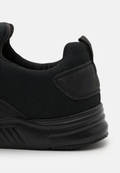 Pier One Baskets basses Prix Cassé baskets & sneakers rond homme 17 Pier One Baskets basses Prix Cassé baskets & sneakers rond homme -VêtementsElite Boutique 62c4aae9a5724938b7f8361cc0c01fdc