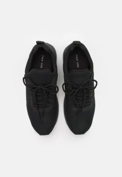 Pier One Baskets basses Prix Cassé baskets & sneakers rond homme 15 Pier One Baskets basses Prix Cassé baskets & sneakers rond homme -VêtementsElite Boutique 675fc9af38c14356aa164fc3801b5faf