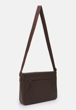 Pier One Assurance De l’Authenticité Sac bandoulière sacs compartiment pour pc portable homme -VêtementsElite Boutique 67b36465cef540d593bb96d5109c8255