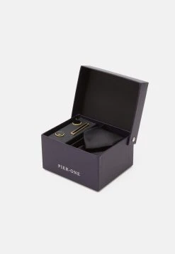 Pier One Garantie De Qualité 100% SET - Mouchoir de poche pochettes de costume couleur unie homme -VêtementsElite Boutique 694a847acb5d4452be025fc6f3dd0a29