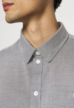 Vendre Pier One Chemise chemises col kent homme 11 Vendre Pier One Chemise chemises col kent homme -VêtementsElite Boutique 6a0670e5ad034385856c43a2e4ea5646