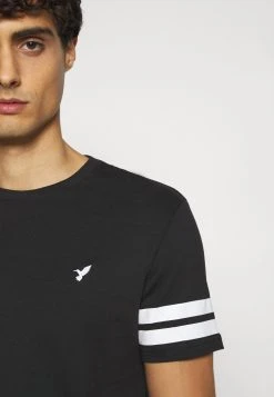 Pier One Vendre-Réclame T-shirt imprimé t-shirts & polos col rond homme 13 Pier One Vendre-Réclame T-shirt imprimé t-shirts & polos col rond homme -VêtementsElite Boutique 6b19b3d95a3e410fbe067acf773e94ce