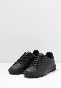 Pier One Qualité Supérieure Baskets basses baskets & sneakers rond homme 11 Pier One Qualité Supérieure Baskets basses baskets & sneakers rond homme -VêtementsElite Boutique 6c7ac692f42b4b2c94d933936826a0c3
