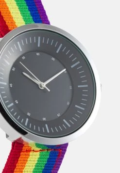 Pier One Marchandise de première qualité PRIDE SET UNISEX - Montre montres et bijoux boucle ardillon 13 Pier One Marchandise de première qualité PRIDE SET UNISEX - Montre montres et bijoux boucle ardillon -VêtementsElite Boutique 6d5e40af39c4403cb46a930a5e364345