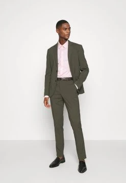 Pier One Chemise classique Prix Affortable costumes & cravates col kent homme -VêtementsElite Boutique 7221e41c8e5e447fa52e68c32aa0f2e9