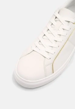 Vendre Pier One Baskets basses sneakers rond homme -VêtementsElite Boutique 725eb5a3236941a68515194a8087a512