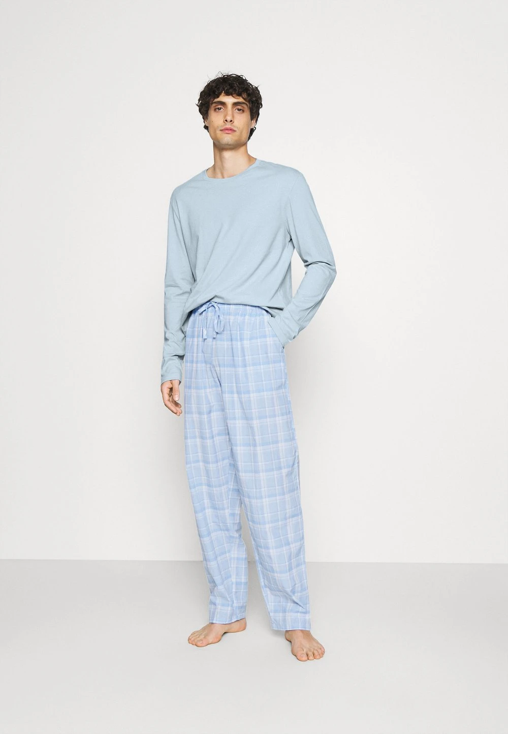 Pier One Vendre Pyjama pyjamas normale homme 4 Pier One Vendre Pyjama pyjamas normale homme – Image 2